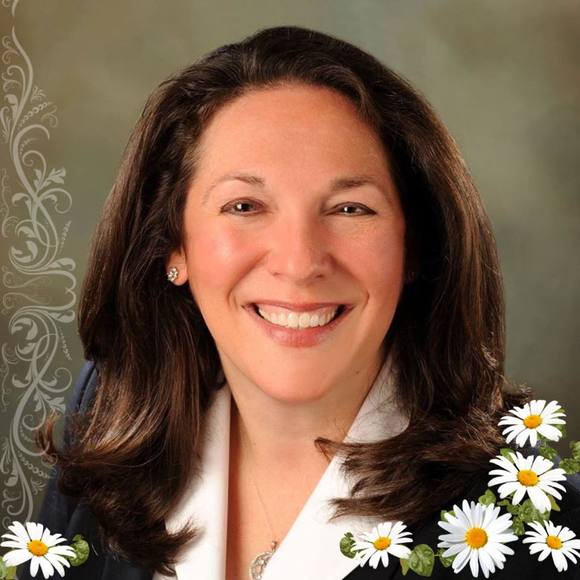 Meet your Posher, Lisa - Picture 1 of 1